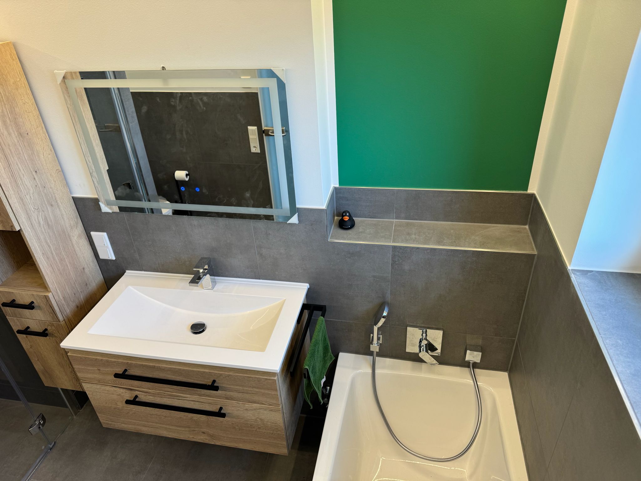 Badezimmer mit Badewanne